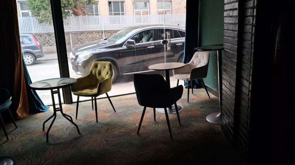 BRASADAS inchiriaza spatiu comercial stradal cu 3 intrari. - Poză 8