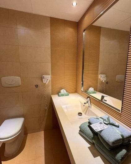 APARTAMENT  - MOBILAT SI UTILAT COMPLET(NOU) zona VITAN -BARZESTI - Poză 6