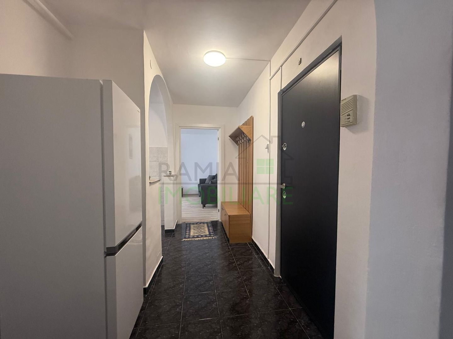 Apartament 2 camere de închiriat, Răcădău, renovat - Poză 9