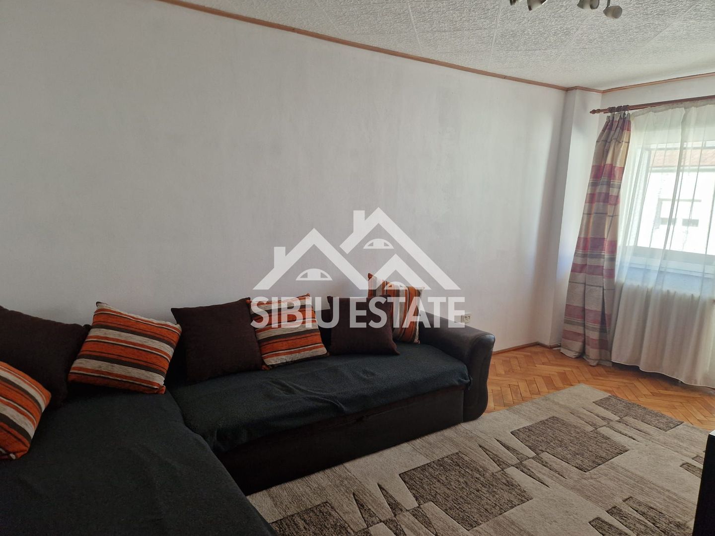 Apartament decomandat 2 camere, pivnita  Zona Siretului – Sibiu  45 mp - Poză 2