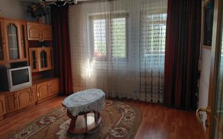 ⭐ OCAZIE în Micro 19! Apartament 2 Camere, Decomandat, Etaj 3/10 - Poză 1
