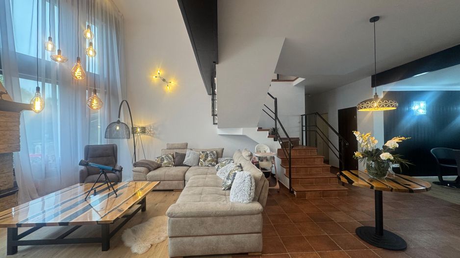 Pensiune deosebită în Bran || priveliște panoramică, facilitati premium - Poză 6