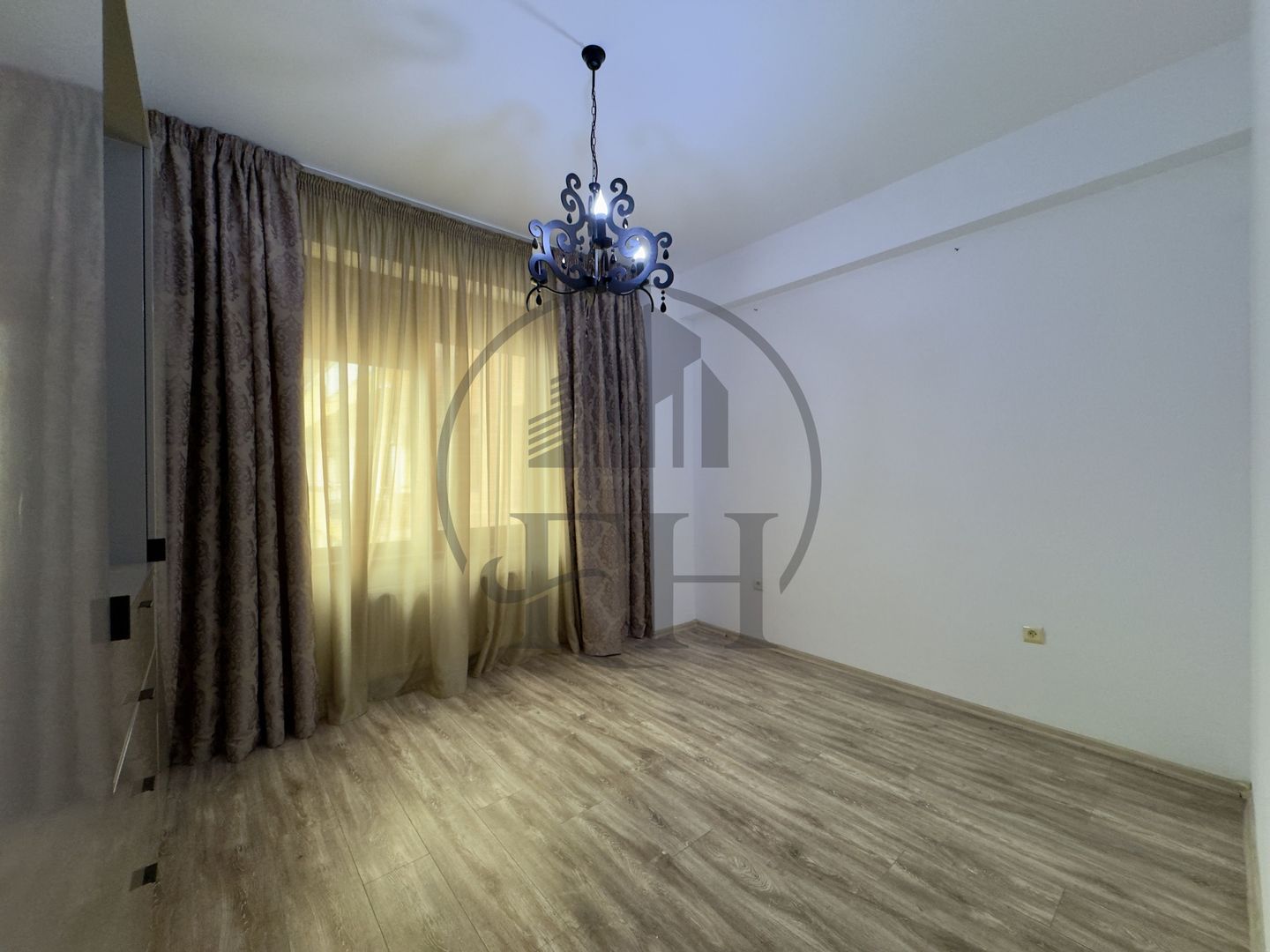 Apartament 3 camere de vanzare Mamaia, zona Summerland - Poză 6
