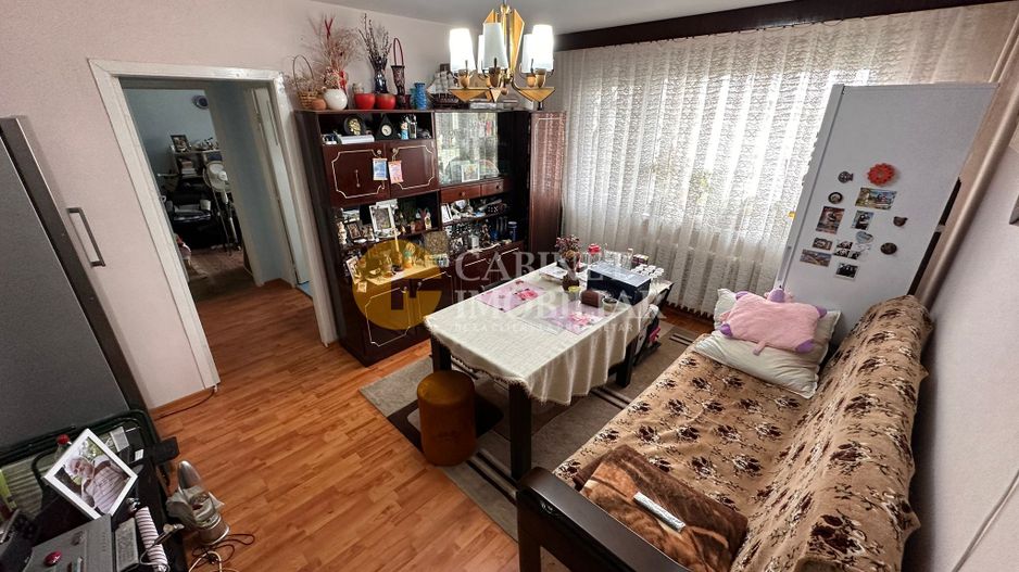 Bloc Fara Risc - Etaj Intermediar - 3 Camere - Zona Podu Ros - Poză 1