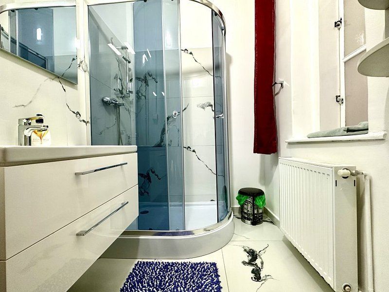 Apartament central, 4 camere - renovat - Poză 27