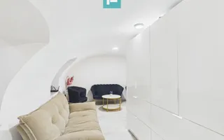 Apartament spațios cu 3 camere, zona centrală - Poză 12