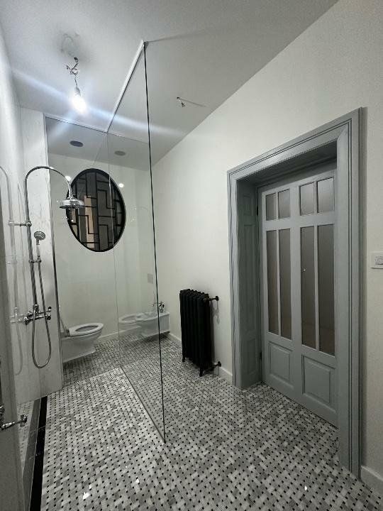 Apartament in vila  - renovat lux , 4 camere - Poză 7