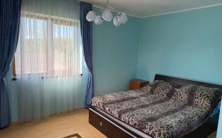 Casă spațioasă pe malul lacului Ezăreni, zona Valea Adâncă, Iași – de închiriat - Poză 7