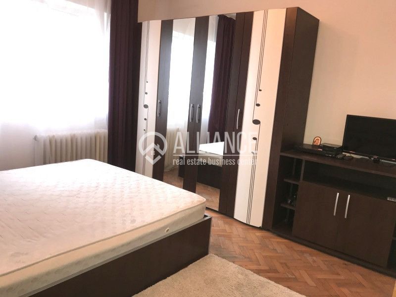 GARA-ABATOR- Apartament de 3 camere foarte spatios si luminos! - Poză 19