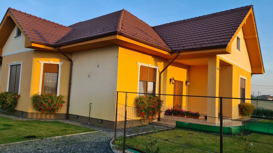 Casa  pasiva-deosebita-Sag manastire - Poză 1