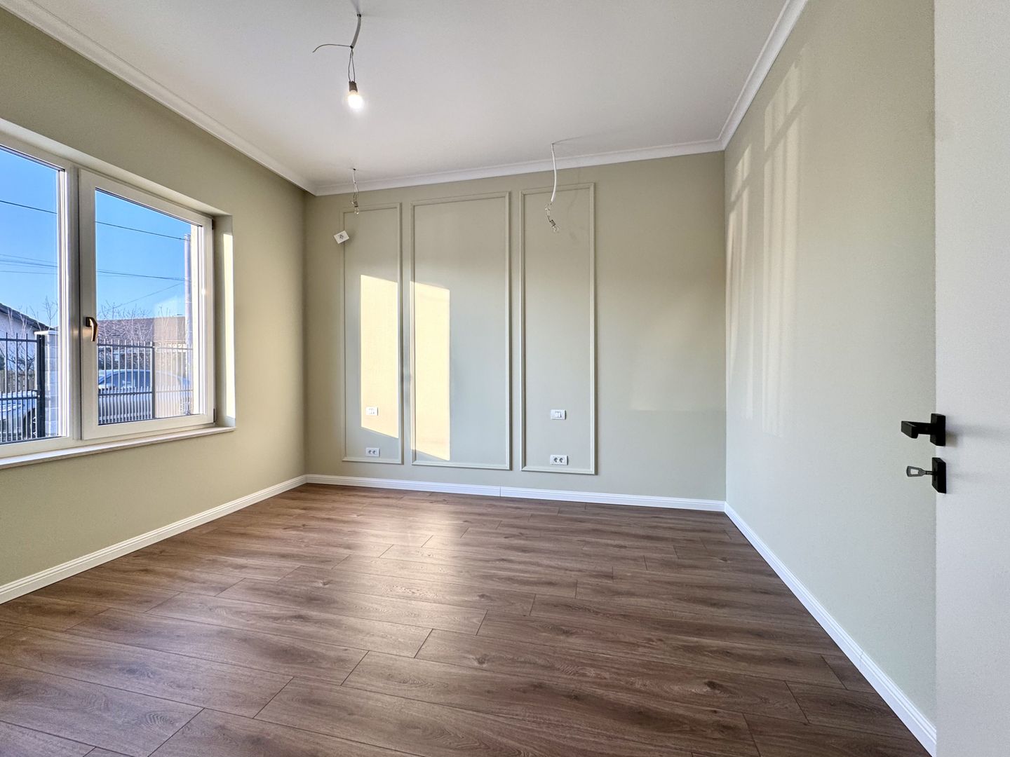 Duplex modern cu grădină, la intrare în Moșnița Nouă - Poză 18