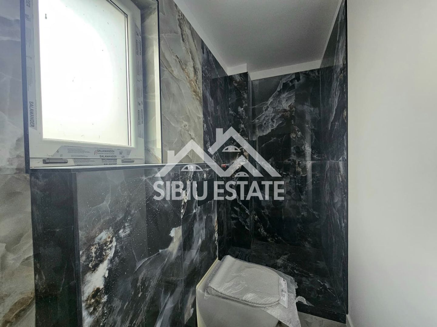 Casa 4 camere, 2 bai Sibiu Vest mutare imediata - Poză 6