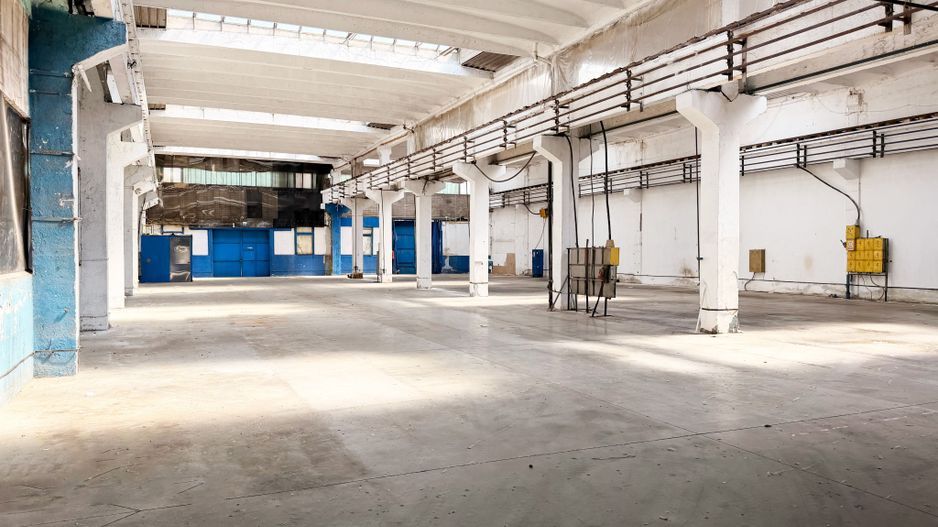 Hală industrială de închiriat în Arad – 1.200 mp, acces TIR - Poză 4