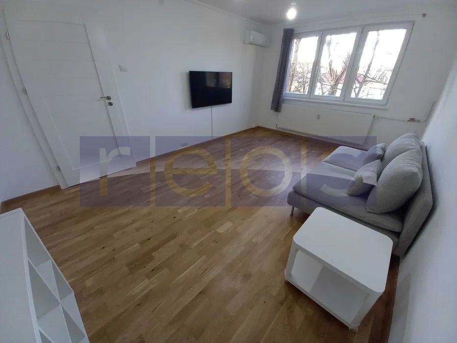 DE INCHIRIAT 3 CAMERE ARCUL DE TRIUMF- DOMENII - PARCARE INCLUSA - Poză 1