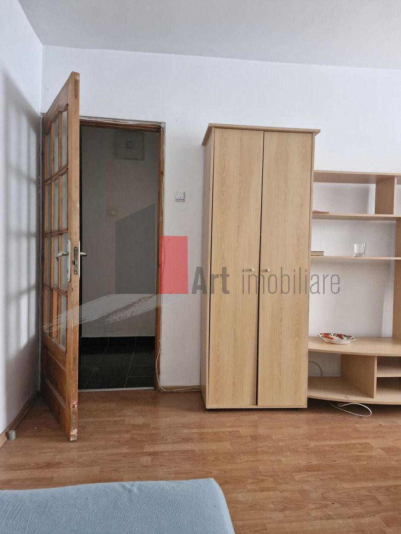 Apartament 3 camere Crangasi - Poză 4