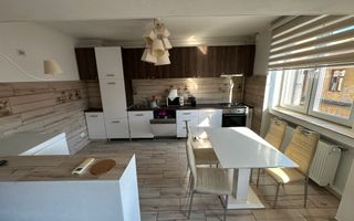 Apartment 4 camere Piata Unirii aproape de Medicina - Poză 8