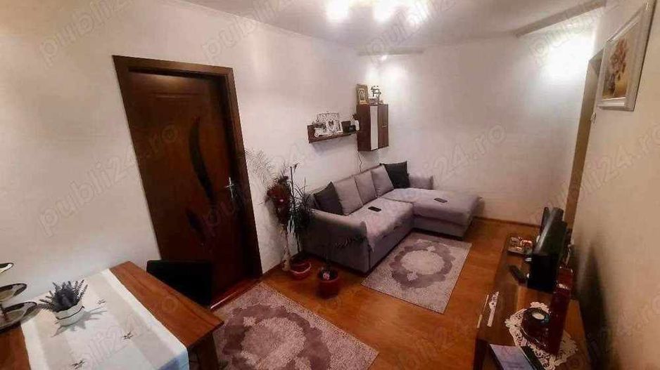 BRASADAS vinde ap cam etaj 4/4 Humulesti. - Poză 3