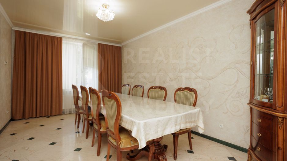 Chirie, casă, 6 camere, Strada Trifan Baltă, Centru - Poză 10