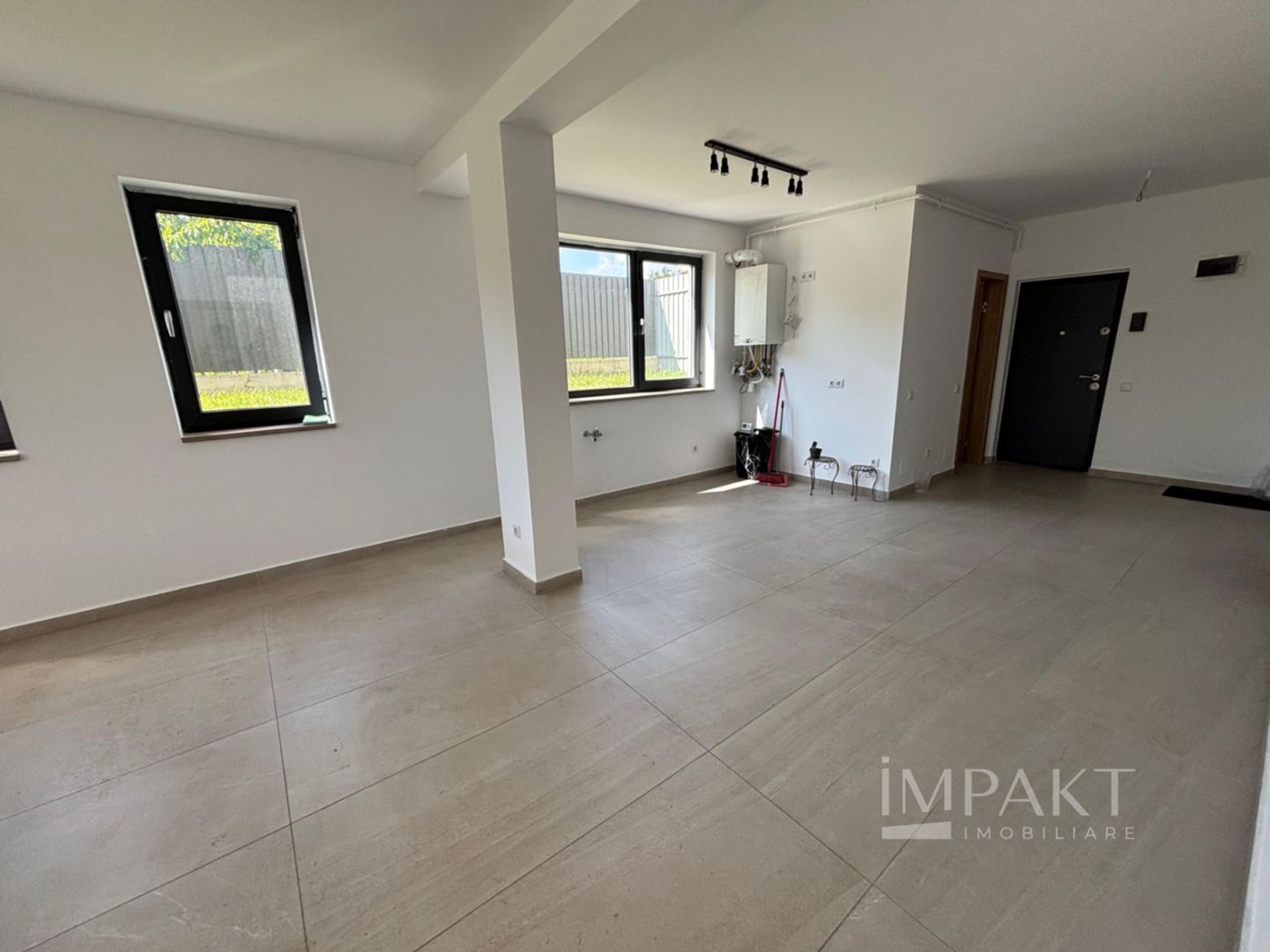 Apartament/spatiu comercial, Sânnicoara 80mp+curte exterioara 200mp, - Poză 6