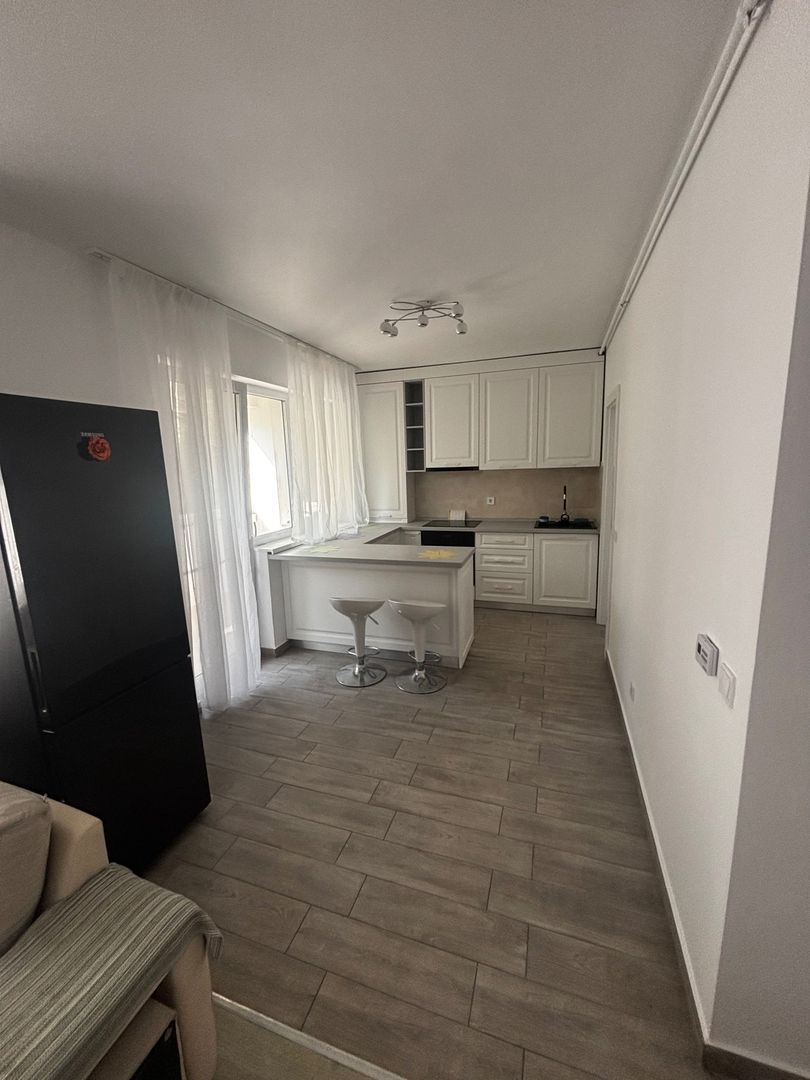 De Închiriat - Apartament 2 Camere Cetate - Poză 3