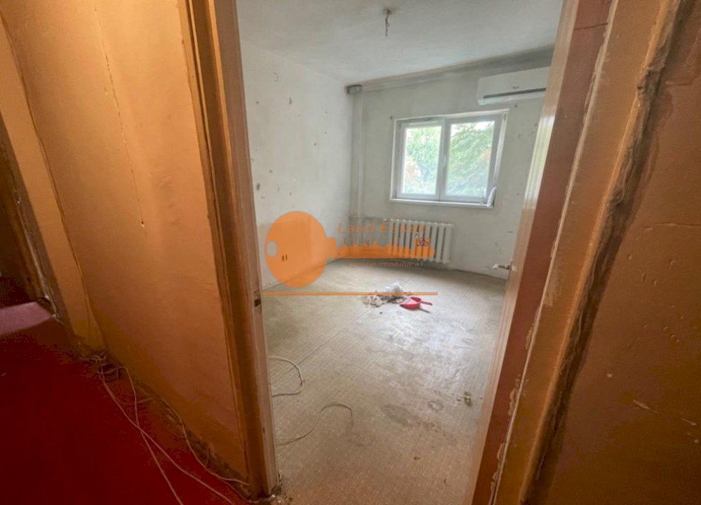 4 camere Stefan cel Mare ( bloc 1980 ) - Poză 3