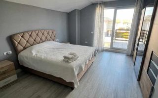 5 camere decomandate, Prima Inchiriere, Curte proprie, Dezmir - Poză 5
