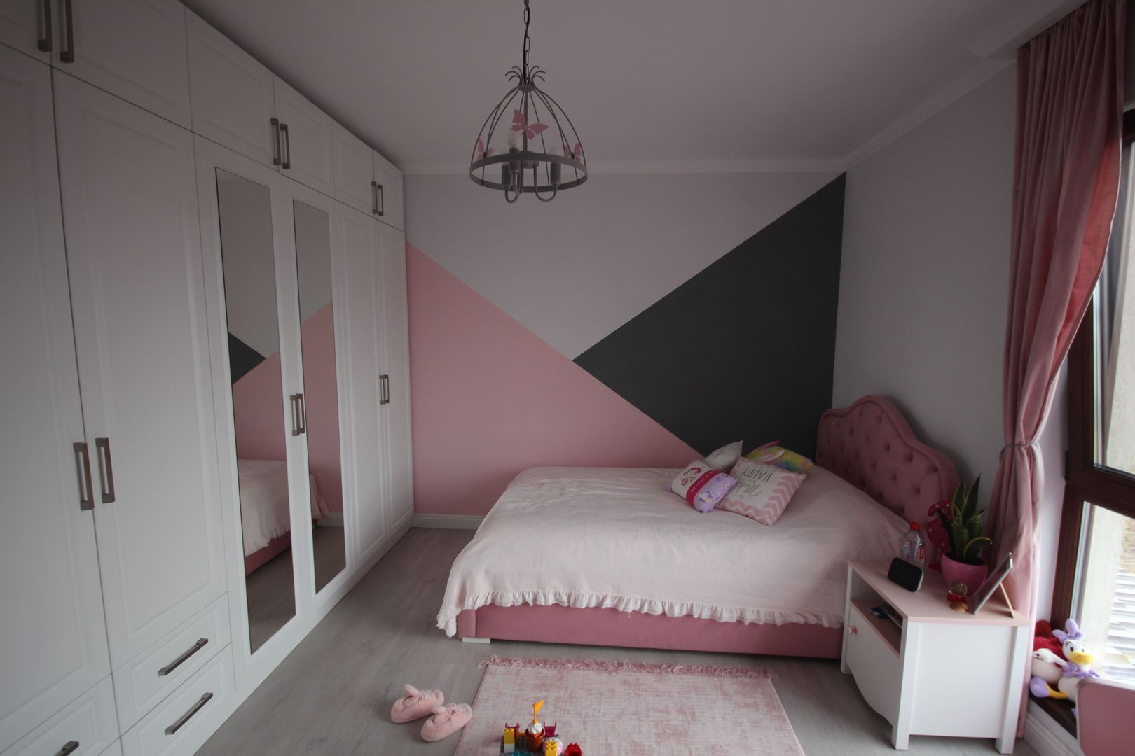 Modern si primitor - Poză 27