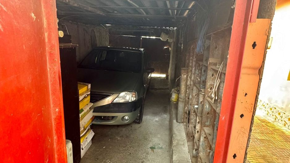 De vânzare casă cu 4 camere, garaj - Poză 17