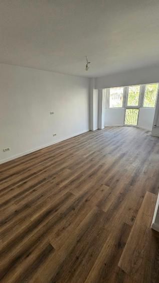 Inchiriez garsoniera nemobilata, Unirii, Goga, langa Camera de Comert, Inalta Cu - Poză 2