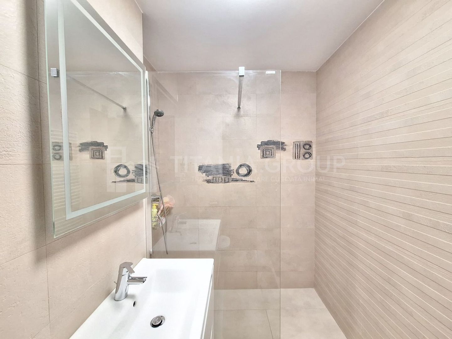 Apartament superb cu 3 camere, 2 bai - zona Scriitorilor - Poză 11