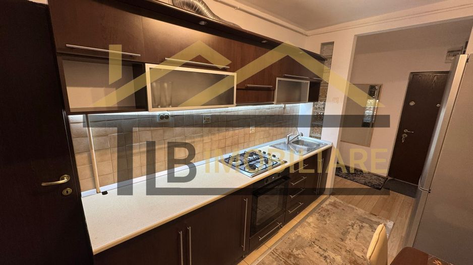 Apartament de 3 camere, 74mp, decomandat, Zona Fortuna - Poză 8