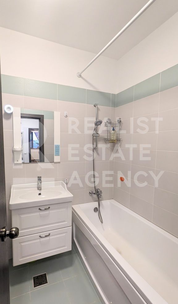 Vânzare, apartament cu 3 camere în zona Militari Residence - Poză 12