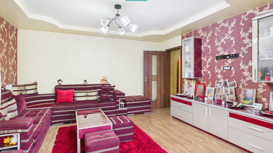 Apartament spațios cu 4 camere în Vlaicu - Poză 3