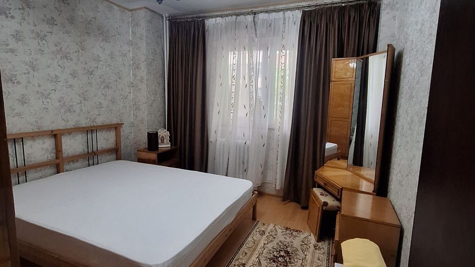 Apartament 3 camere de inchiriat - Poză 3
