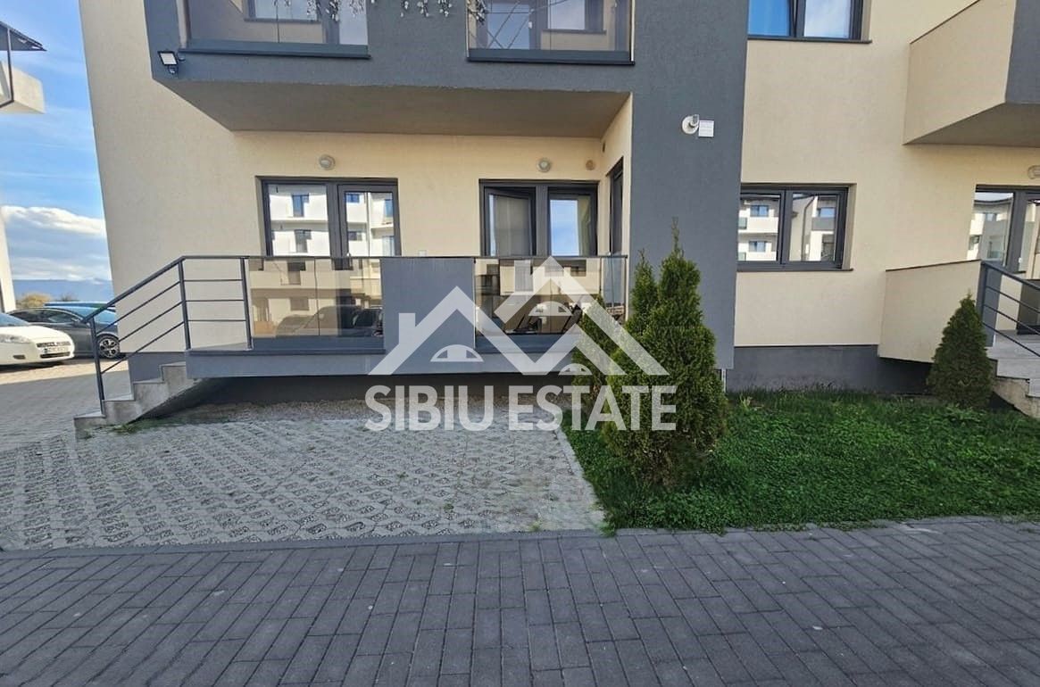 Apartament 2 camere cu gradina si parcare - Poză 1