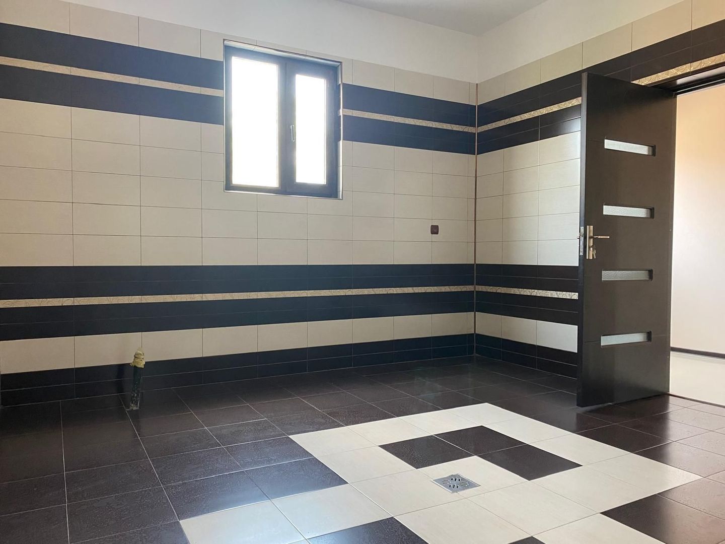 Casă de vânzare sau de închiriat in M12- INVESTIȚIE SAU LOCUINȚĂ? - Poză 4