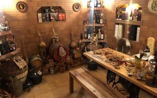 BRASADAS vinde casa cu 7 camere si teren 1100mp in zona Burdea. - Poză 8