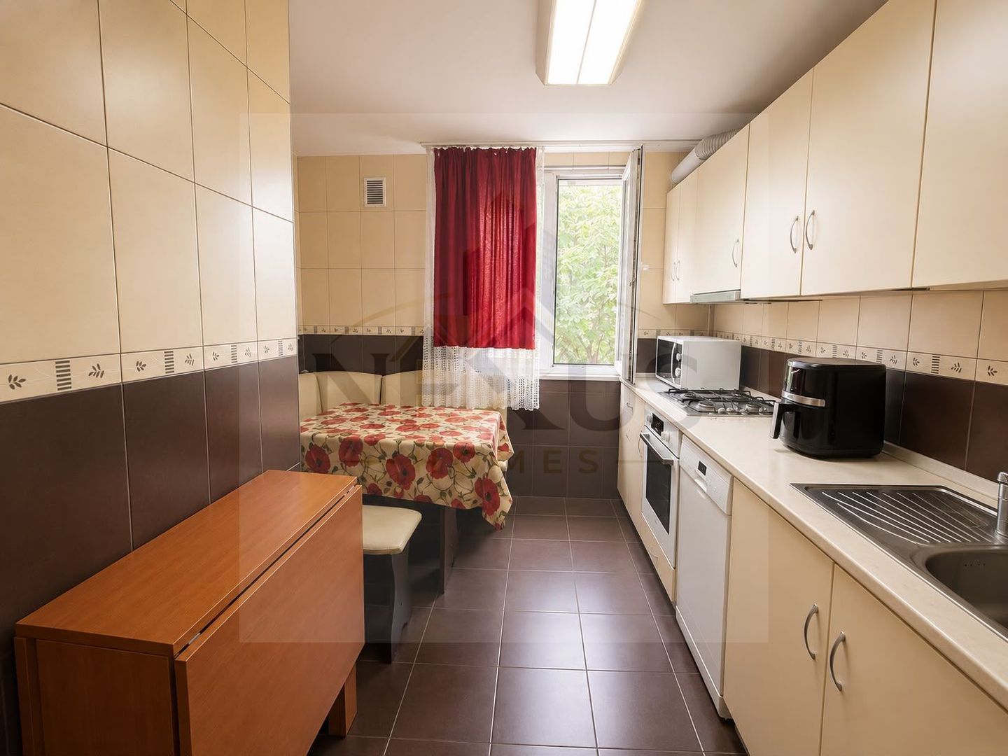 Apartament 3 camere | Renovează-l după propriul stil! - Poză 6