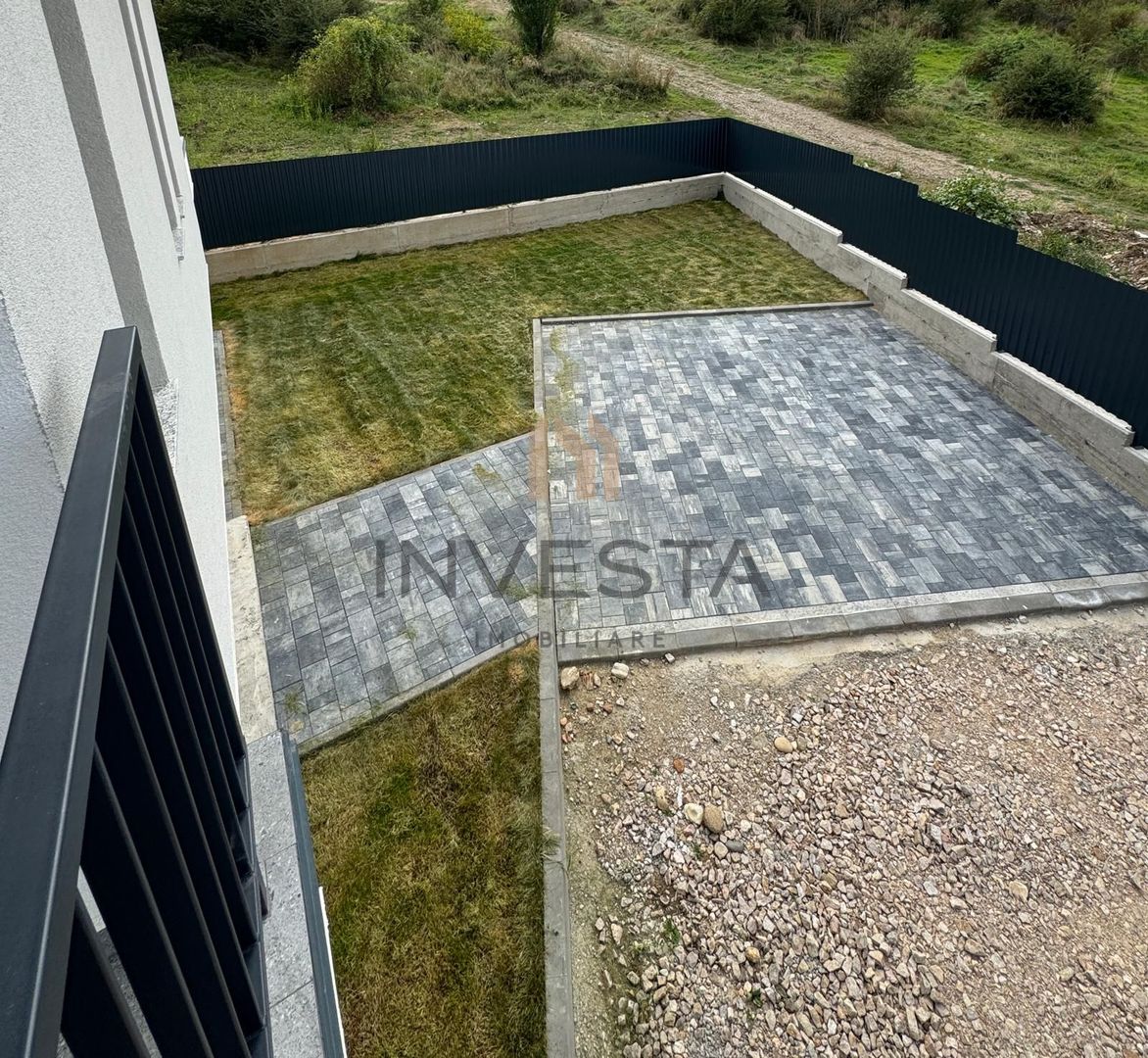 Casa de vanzare zona exclusivista de case Floresti - Poză 13