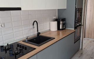 Apartament cu 2 camere decomandate, în zona centrală a Floreștiului. - Poză 1