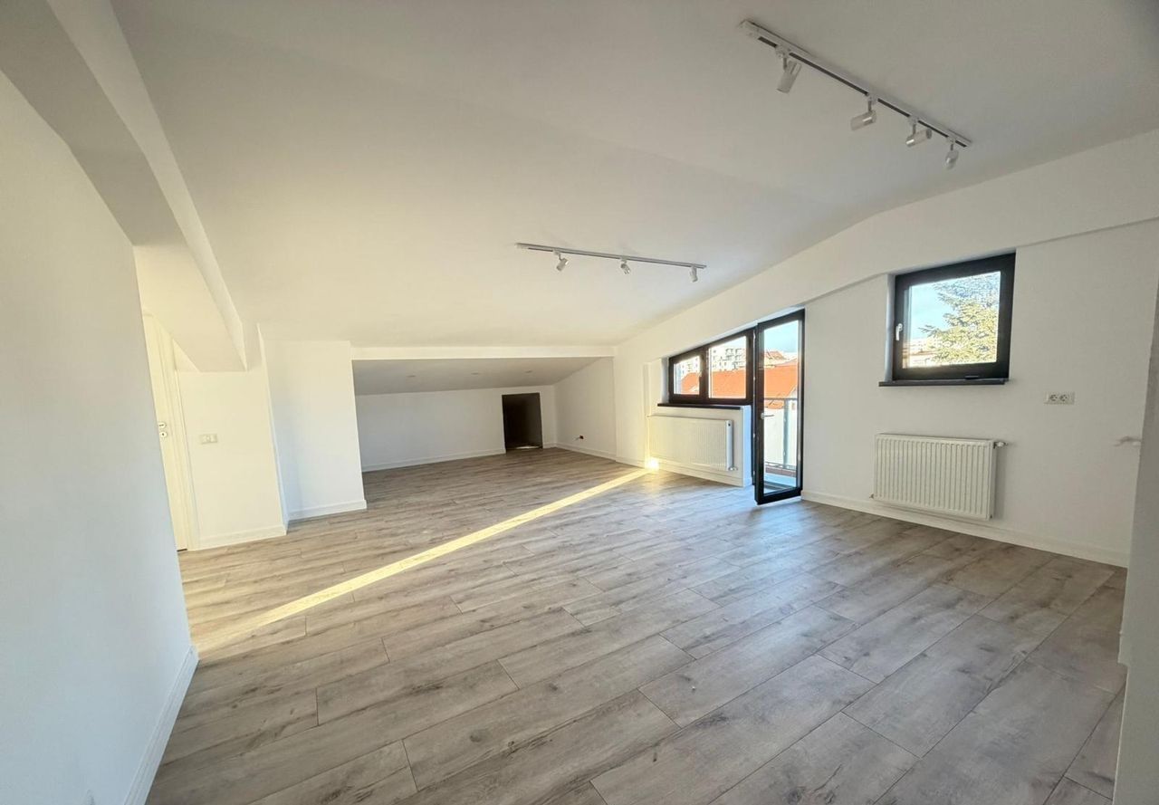 APARTAMENT MANSARDA BLOC NOU - Poză 5