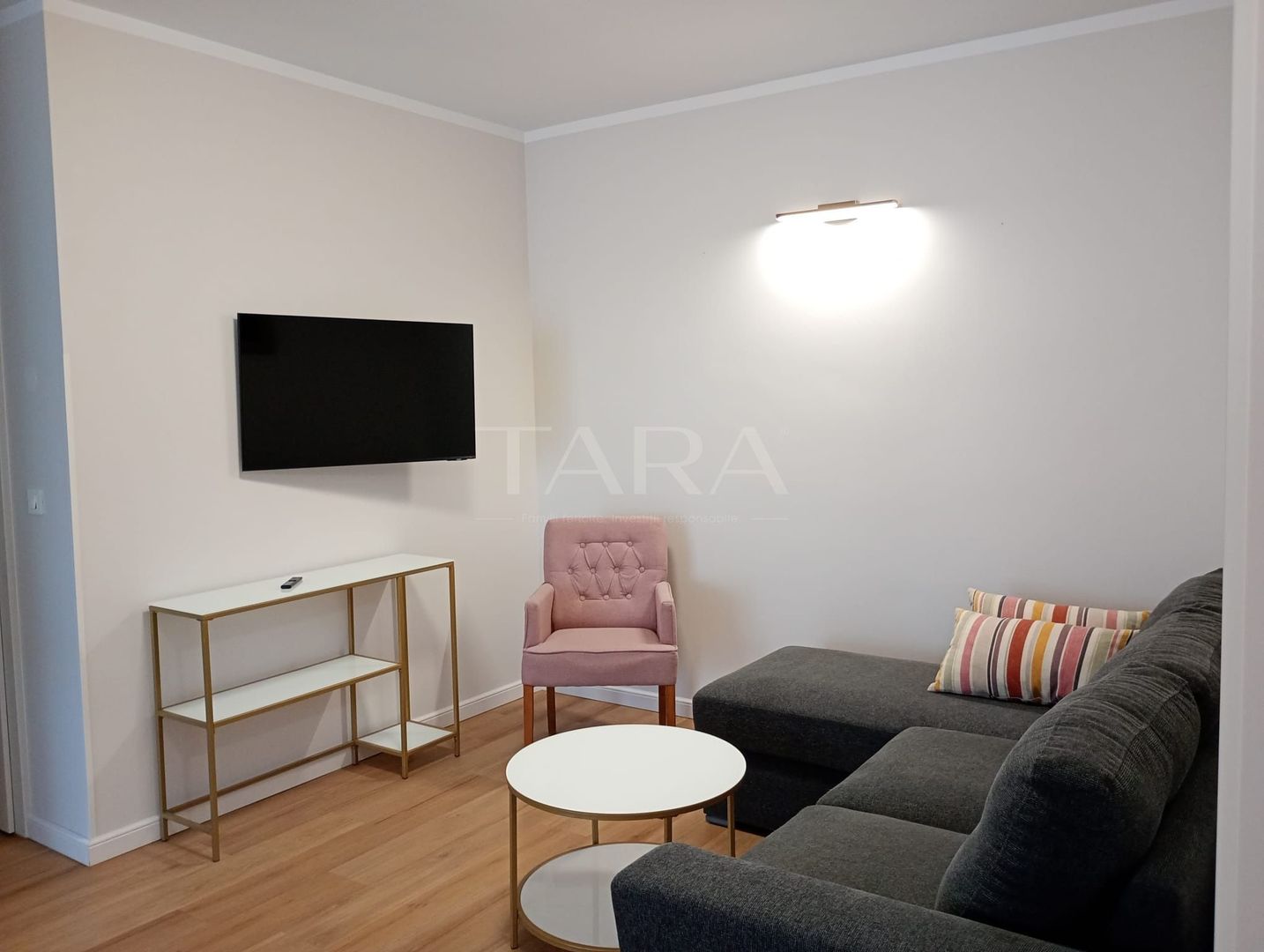 Apartament 3 Camere de Vânzare – Zona Vivo/Metro - Poză 1