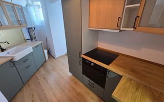 Apartament cu 4 Camere, Complet Mobilat, Lift, Zona Centru - Poză 20