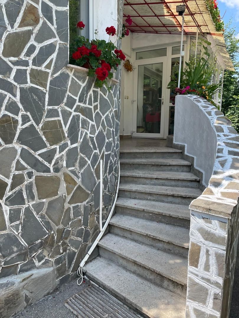 Vila în Breaza 230mp – Curte cu o priveliste superba -3.155mp - Poză 4