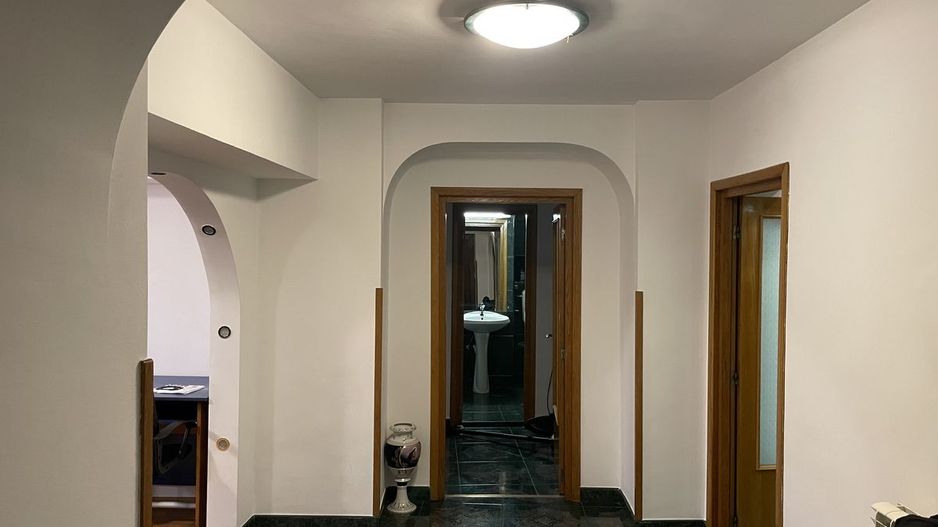 Inchiriere apartament 3 camere - Poză 13