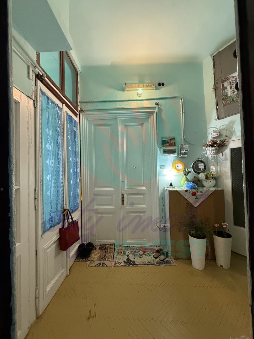 Locuinta din perioada antebelica in Armeneasca - Poză 6