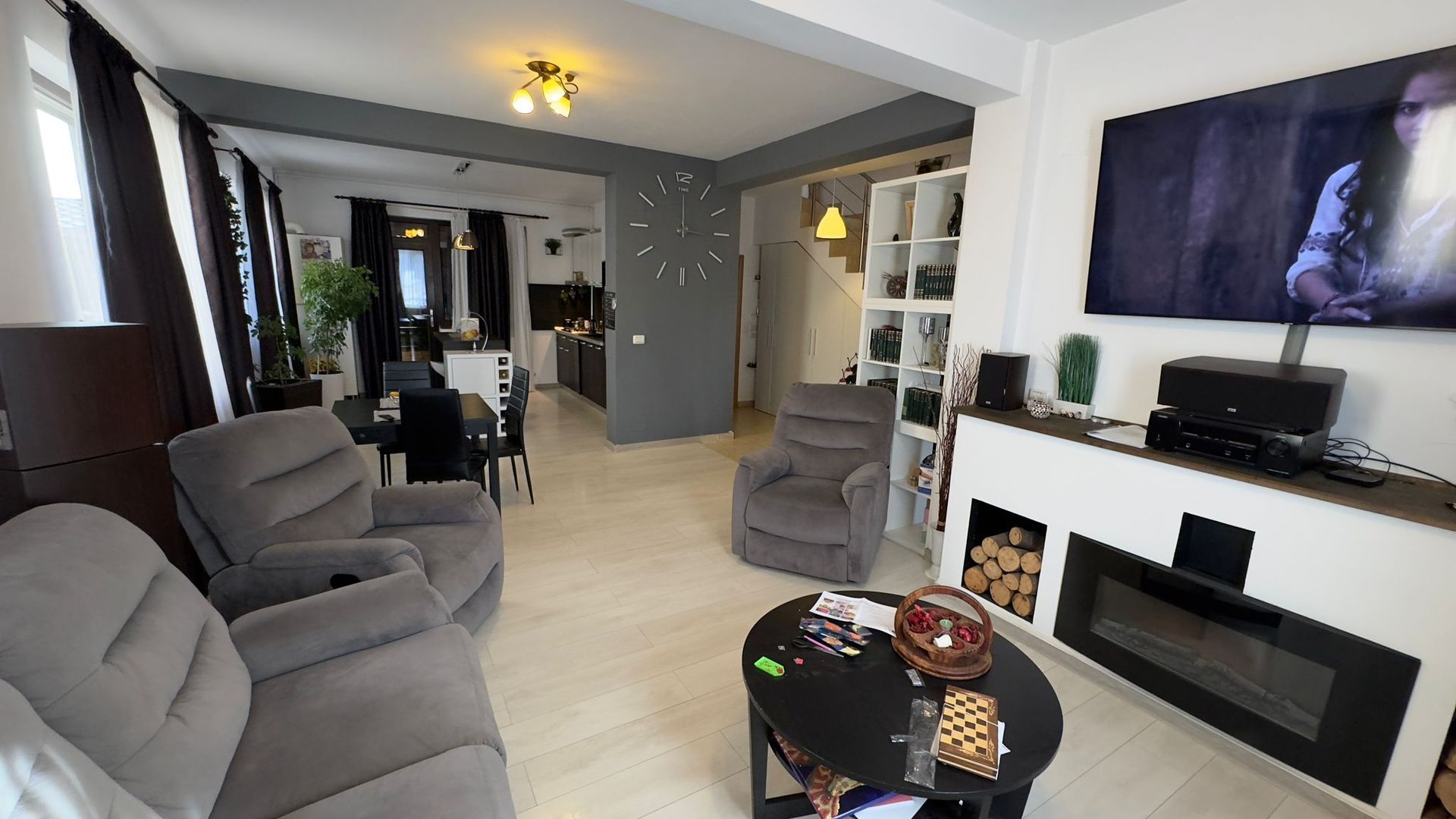 CASA INDIVIDUALA P+1+POD - STRADA  ASFALTATA / UTILITATI, COMISION 0% - Poză 1