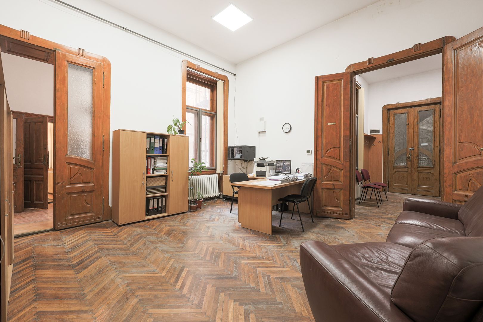 Apartament 6 camere cu potențial de birou în Palatul Kovacs - Poză 10