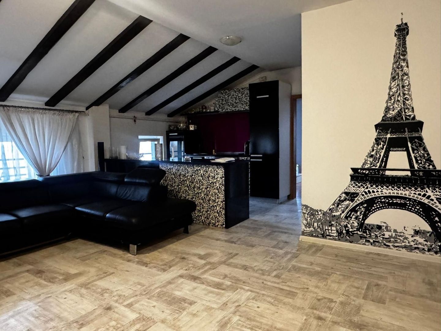 Inchiriez apartament 2 camere + dressing , langa Shopping City - Poză 6