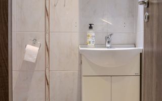 Apartament 4 camere+2 bai foarte aproapte de Spitalul Judetean - Poză 15